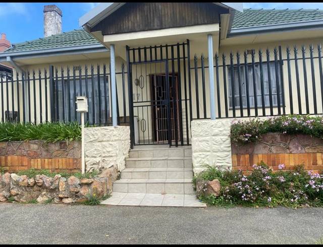 3 BEDROOM HOUSE FOR SALE IN REGENTS PARK